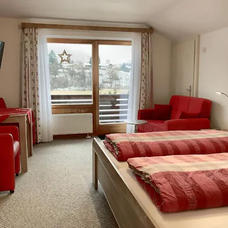 Haus Seerose * Bayerisch Gmain